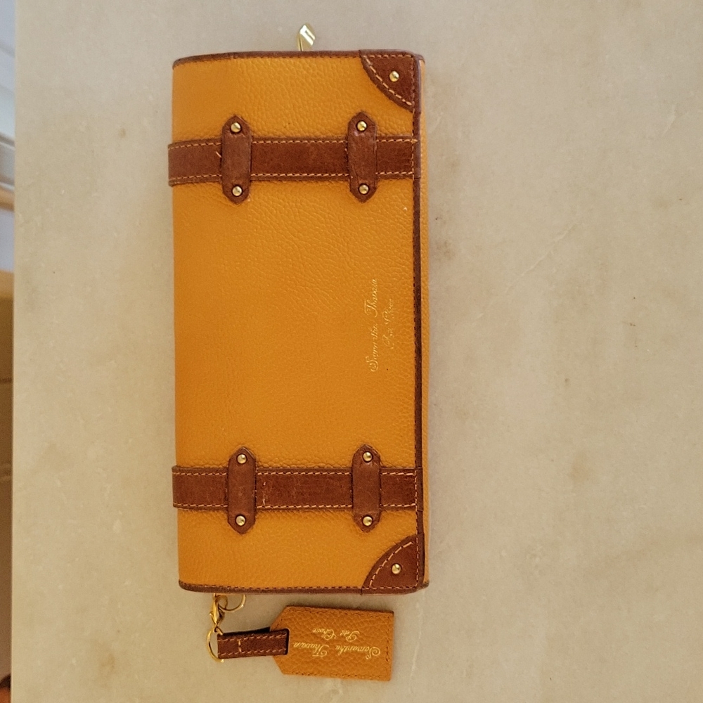 Samantha Thavasa Petit Choice Vintage Wallet